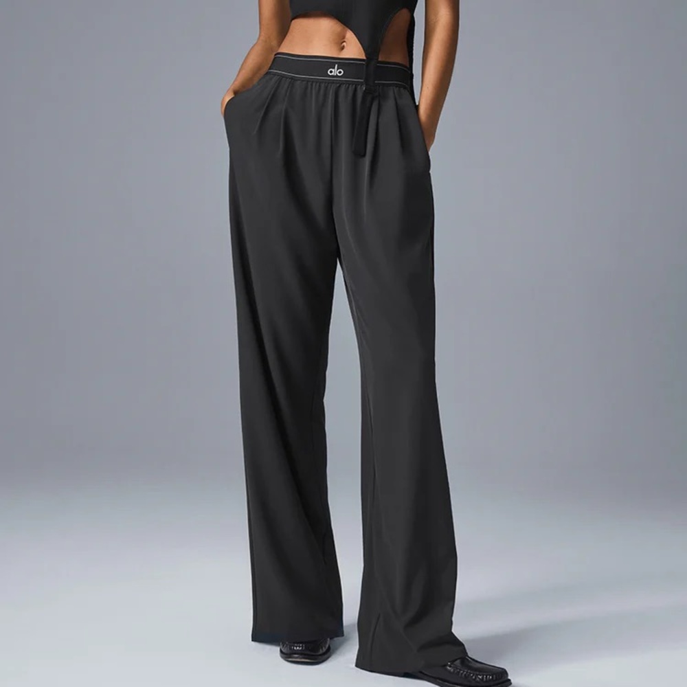 ALO Yoga Women's Black Trouser Pants